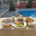 Perla Ξενοδοχείο