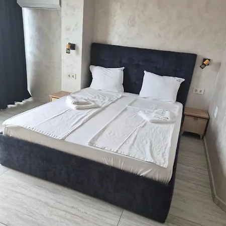 Perla Hotel 3*