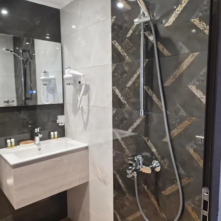 Hotel Perla 3*