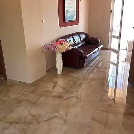 Perla فندق