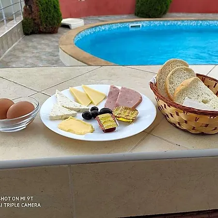 Perla سوزوبول
