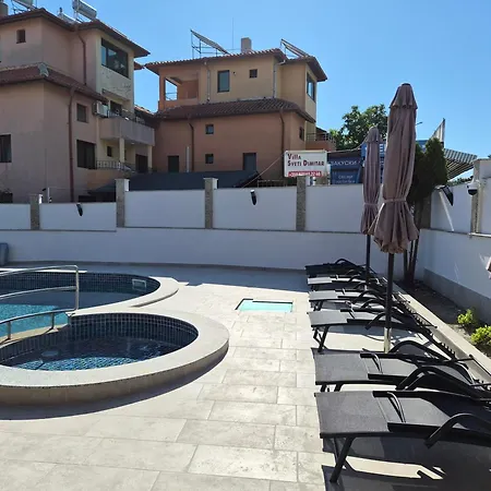 Perla Hotel 3*